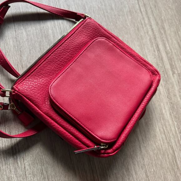 Tutilo New York Red Small Crossbody Bag for Women Stylish & Compact 9"x8" - Picture 2 of 6